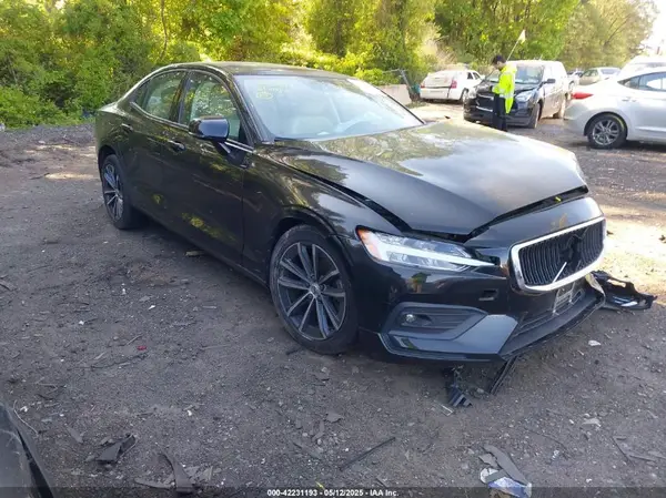 7JR102FK4MG095623 2021 VOLVO S60 - Image 1