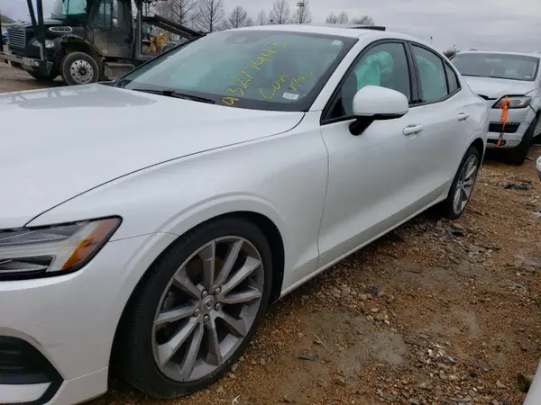 7JR102FK5KG008325 2019 VOLVO S60 - Image 1