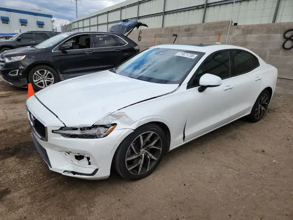 7JR102FK5KG016831 2019 VOLVO S60 - Image 1