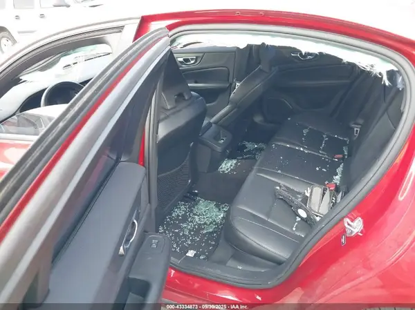 7JR102FK5LG041875 2020 VOLVO S60 - Image 8
