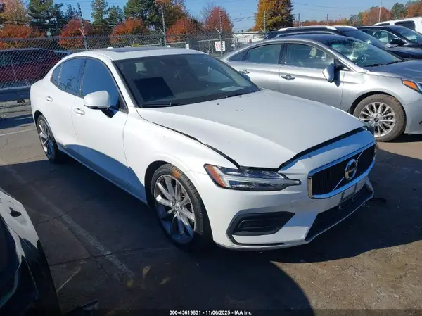 7JR102FK5LG047725 2020 VOLVO S60 - Image 1