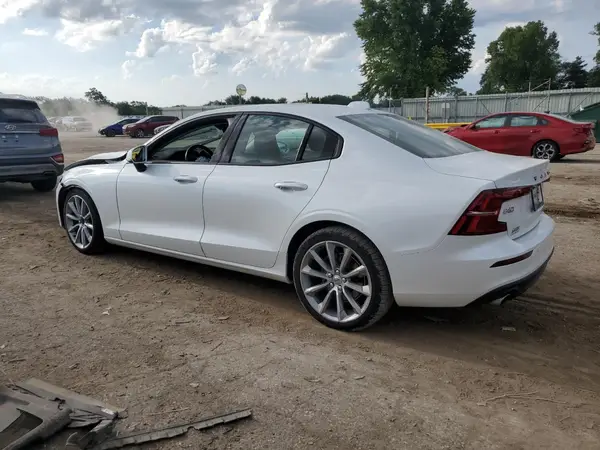 7JR102FK5LG065769 2020 VOLVO S60 - Image 2