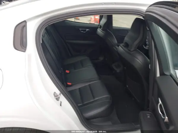 7JR102FK5MG091631 2021 VOLVO S60 - Image 8