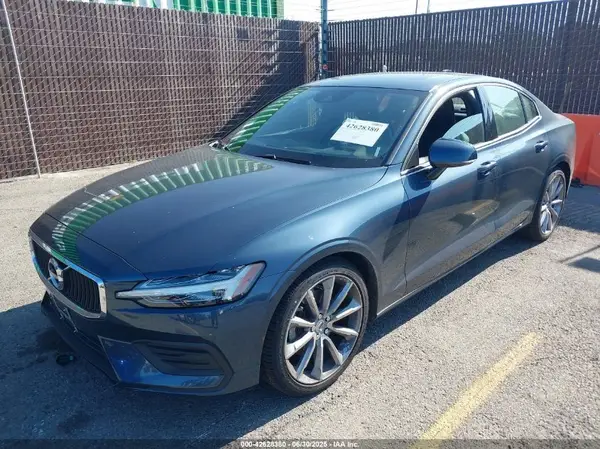 7JR102FK6KG012125 2019 VOLVO S60 - Image 2