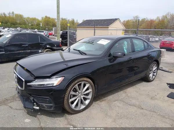7JR102FK6KG016529 2019 VOLVO S60 - Image 2