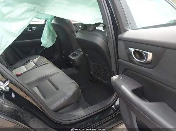 7JR102FK6KG016529 2019 VOLVO S60 - Image 8