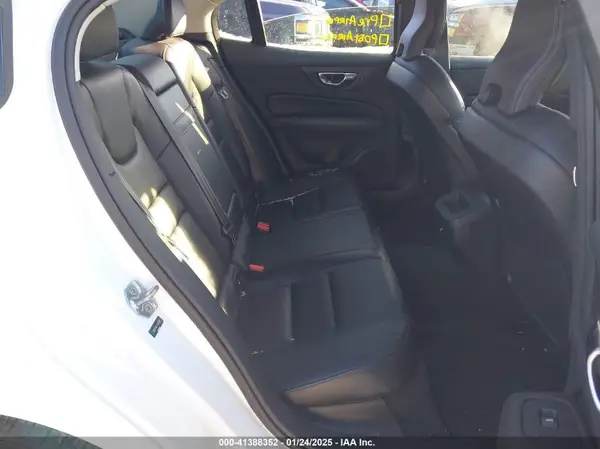7JR102FK6LG037799 2020 VOLVO S60 - Image 8