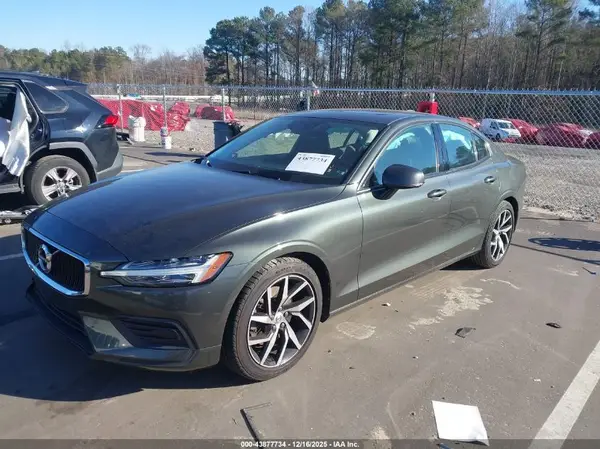 7JR102FK6LG039908 2020 VOLVO S60 - Image 2