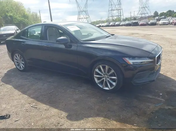 7JR102FK6LG042663 2020 VOLVO S60 - Image 1