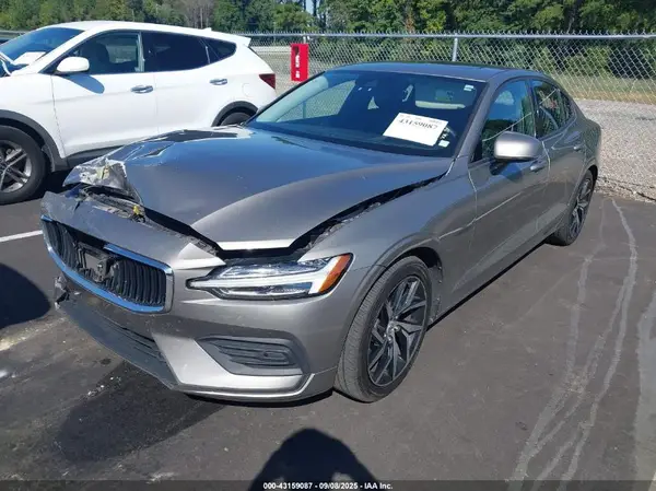 7JR102FK6LG045420 2020 VOLVO S60 - Image 2