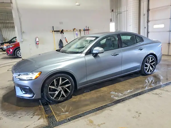 7JR102FK6LG045868 2020 VOLVO S60 - Image 1