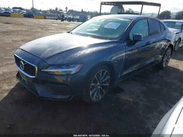 7JR102FK6LG065666 2020 VOLVO S60 - Image 2