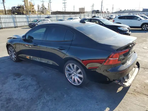 7JR102FK7KG001716 2019 VOLVO S60 - Image 2