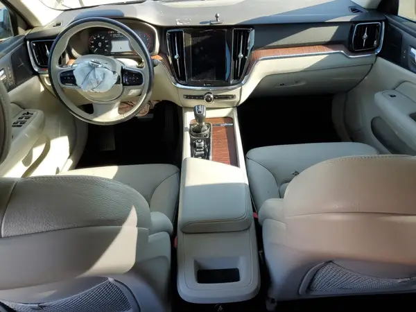 7JR102FK7KG001716 2019 VOLVO S60 - Image 8