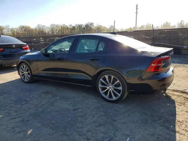 7JR102FK7KG005359 2019 VOLVO S60 - Image 2