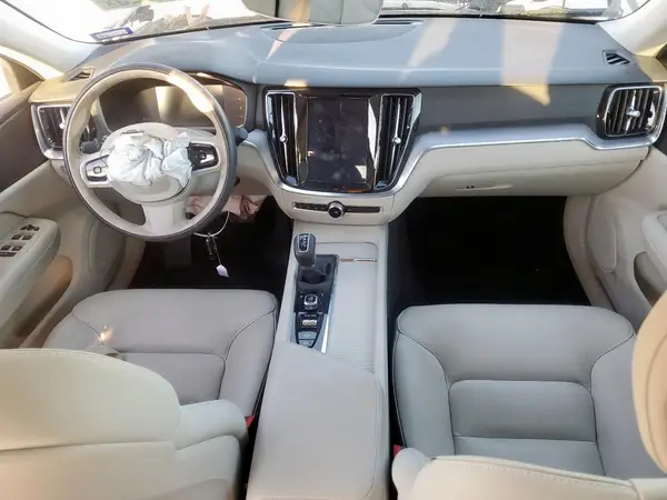 7JR102FK7KG009122 2019 VOLVO S60 - Image 8