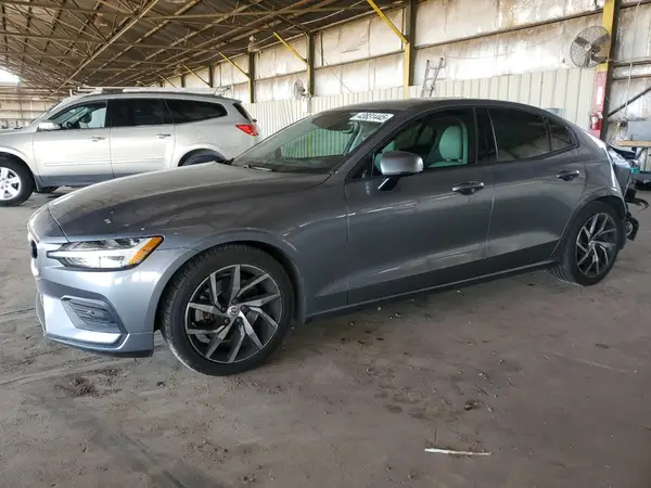 7JR102FK7KG010867 2019 VOLVO S60
