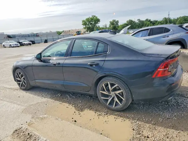 7JR102FK7LG04839 2020 VOLVO S60 - Image 2