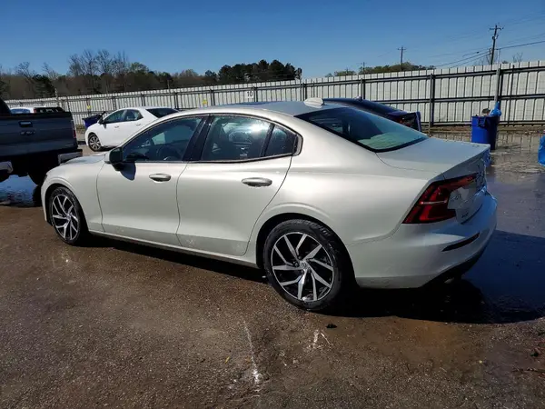 7JR102FK7LG072433 2020 VOLVO S60 - Image 2
