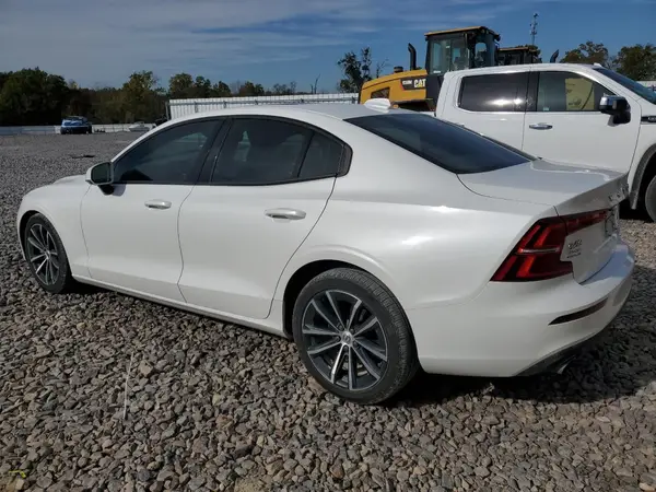 7JR102FK7MG094272 2021 VOLVO S60 - Image 2