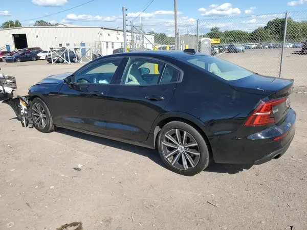 7JR102FK7MG102354 2021 VOLVO S60 - Image 2