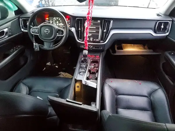 7JR102FK8KG011218 2019 VOLVO S60 - Image 8