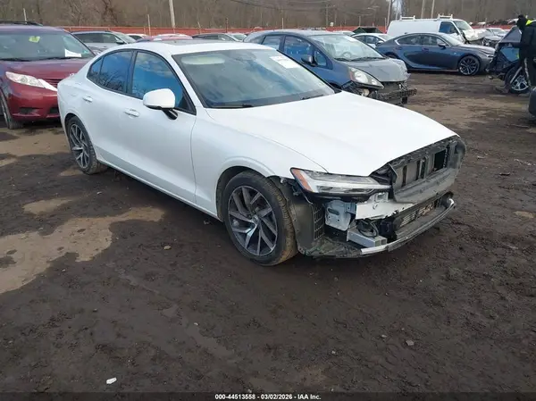 7JR102FK8LG043930 2020 VOLVO S60 - Image 1