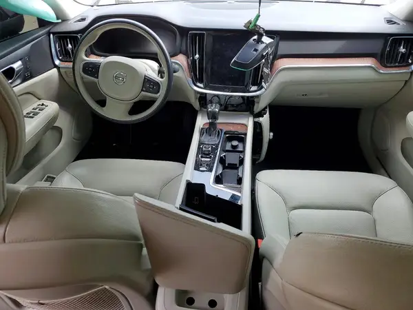 7JR102FK8LG063434 2020 VOLVO S60 - Image 8
