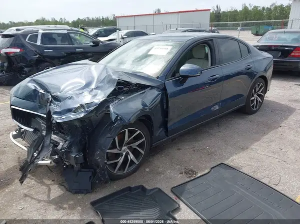 7JR102FK8LG064583 2020 VOLVO S60 - Image 2