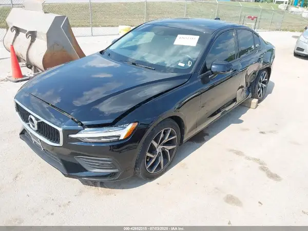 7JR102FK8LG066852 2020 VOLVO S60 - Image 2