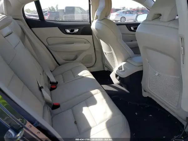 7JR102FK8MG091431 2021 VOLVO S60 - Image 8