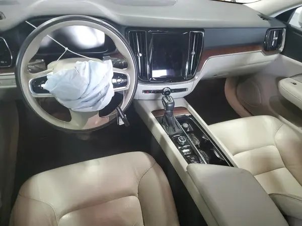 7JR102FK8MG093809 2021 VOLVO S60 - Image 8
