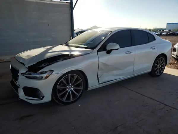 7JR102FK9KG008117 2019 VOLVO S60 - Image 1