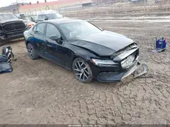 7JR102FK9LG044679 2020 VOLVO S60