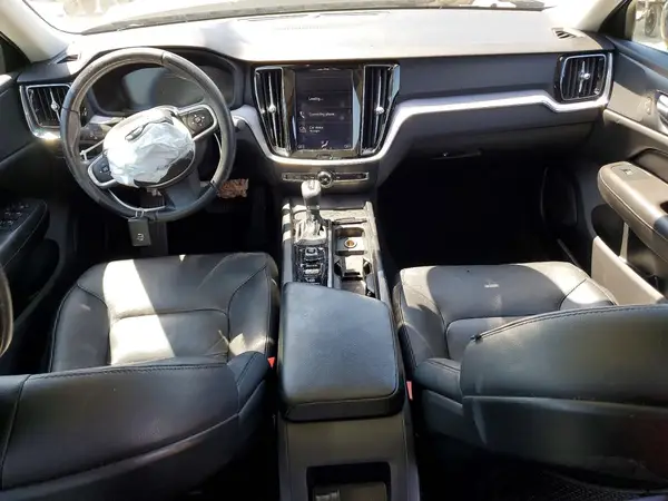 7JR102FK9LG047811 2020 VOLVO S60 - Image 8