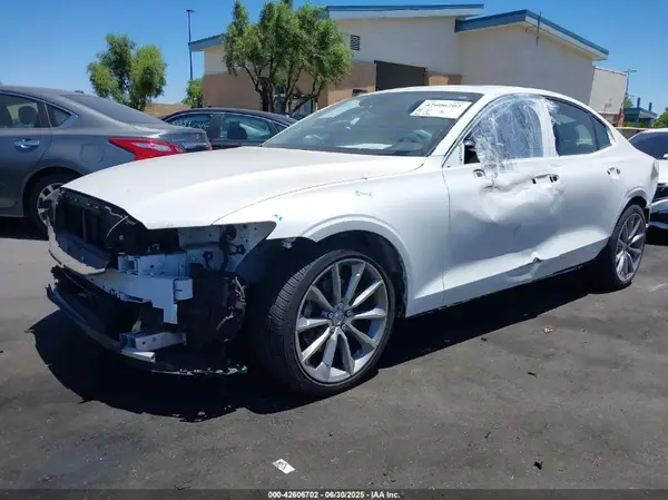 7JR102FK9MG096783 2021 VOLVO S60 - Image 2