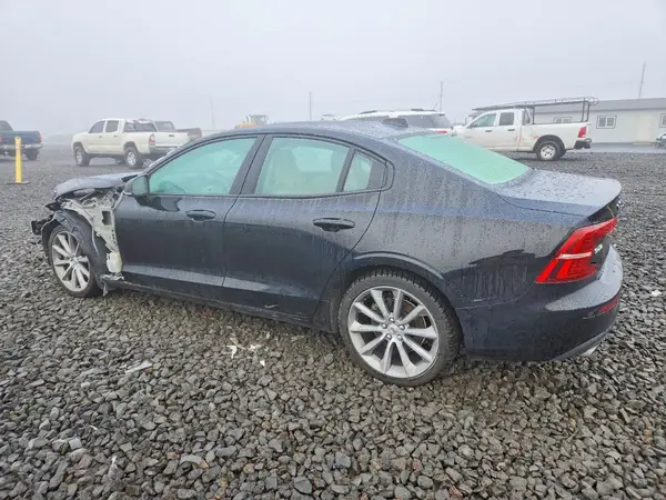 7JR102FKXKG016467 2019 VOLVO S60 - Image 2