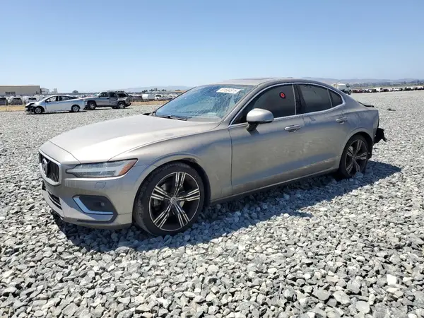 7JR102FL4KG003254 2019 VOLVO S60 - Image 1