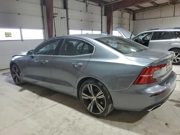 7JR102FL4LG064573 2020 VOLVO S60 - Image 2