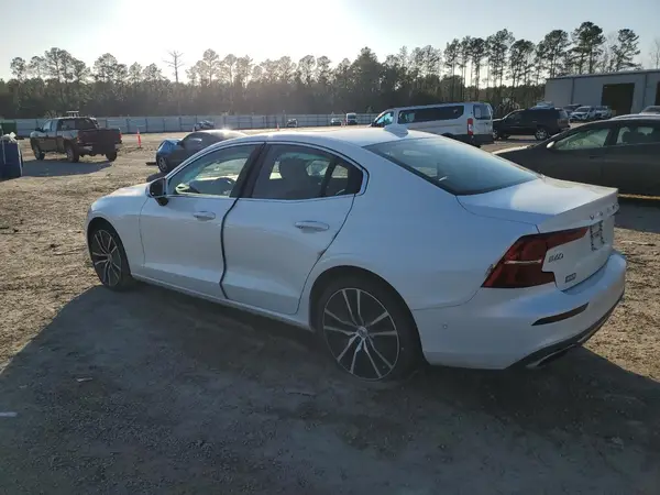 7JR102FL4LG066775 2020 VOLVO S60 - Image 2