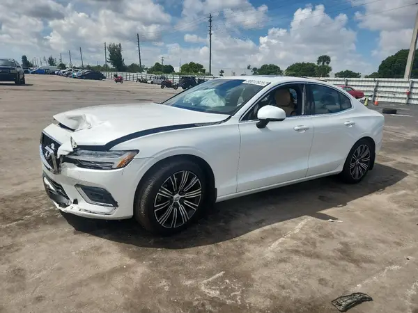 7JR102FL6KG014465 2019 VOLVO S60 - Image 1