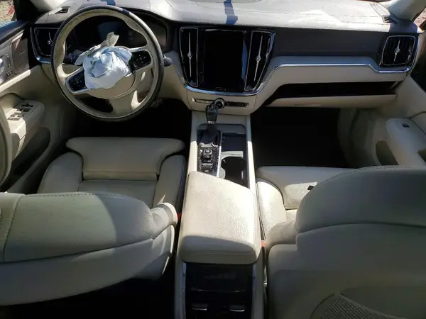 7JR102FL8MG092622 2021 VOLVO S60 - Image 8