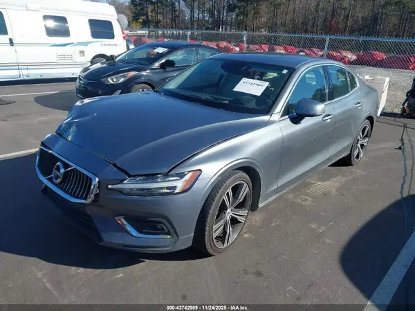 7JR102FL8MG092880 2021 VOLVO S60 - Image 2