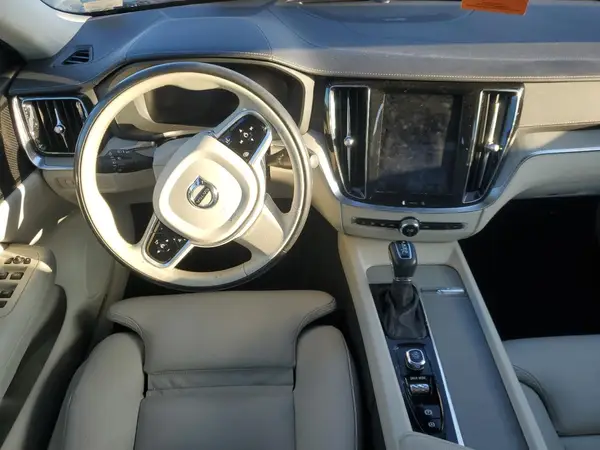 7JR102FL9KG006103 2019 VOLVO S60 - Image 8
