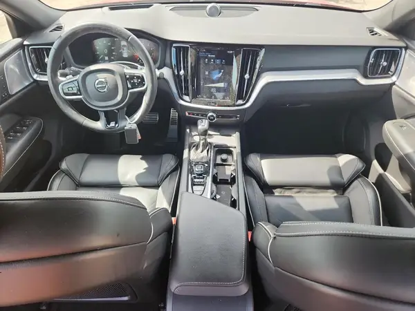 7JR102FM0KG000523 2019 VOLVO S60 - Image 8