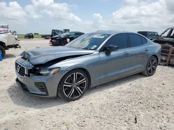 7JR102FM0KG003955 2019 VOLVO S60 - Image 1