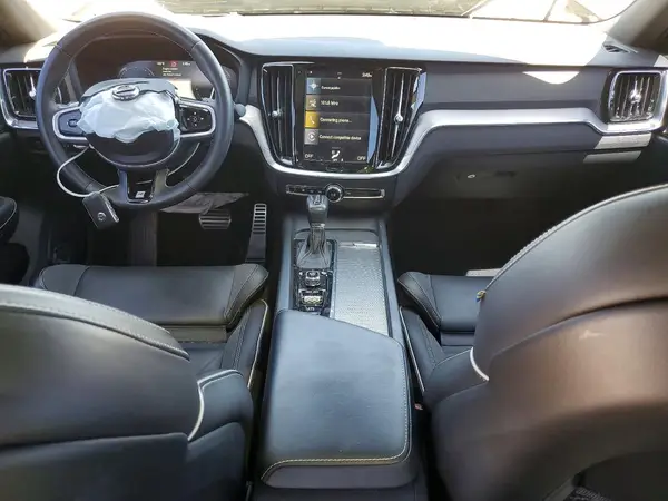 7JR102FM0KG006497 2019 VOLVO S60 - Image 8