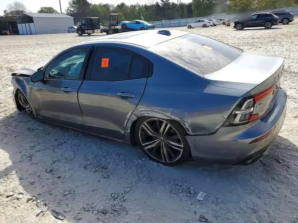 7JR102FM0KG006838 2019 VOLVO S60 - Image 2