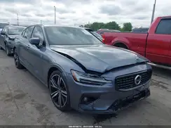 7JR102FM0MG092588 2021 VOLVO S60