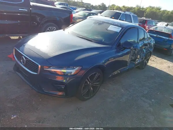 7JR102FM4KG006230 2019 VOLVO S60 - Image 2